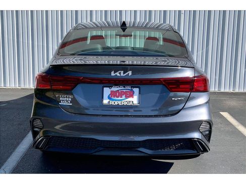 Used 2024 Kia Forte GT-Line w/ GT-Line Premium Package FWD image 4