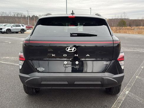 Used 2025 Hyundai Kona SEL image 8