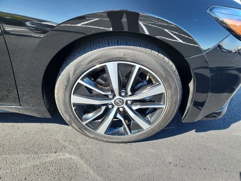 Used 2023 Nissan Maxima SV w/ Floor Mat Group image 9