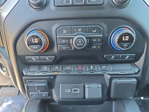 Used 2020 Chevrolet Silverado 1500 RST AWD/4WD image 24