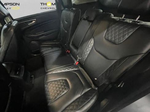 Used 2023 Ford Edge Titanium AWD/4WD image 13