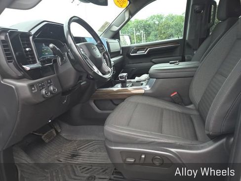 Used 2023 Chevrolet Silverado 1500 LT Trail Boss w/ Protection Package AWD/4WD image 9