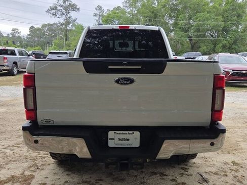 Certified 2022 Ford F250 Lariat w/ Lariat Ultimate Package AWD/4WD image 11