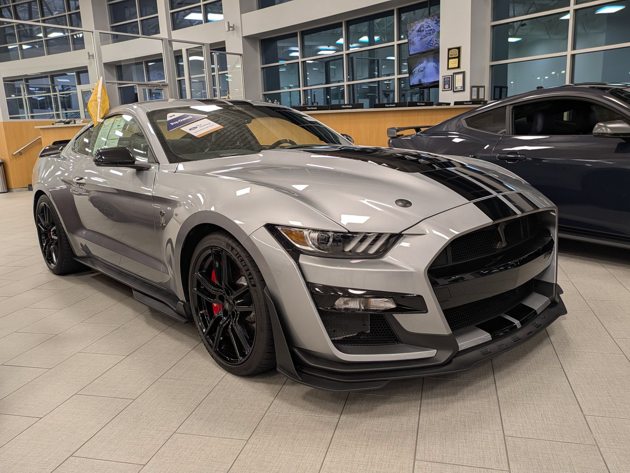Certified 2021 Ford Mustang Shelby GT500 w/ Technology Package RWD image 1