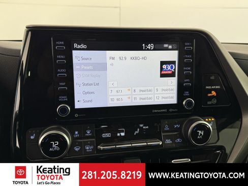 Used 2021 Toyota Highlander XLE image 24