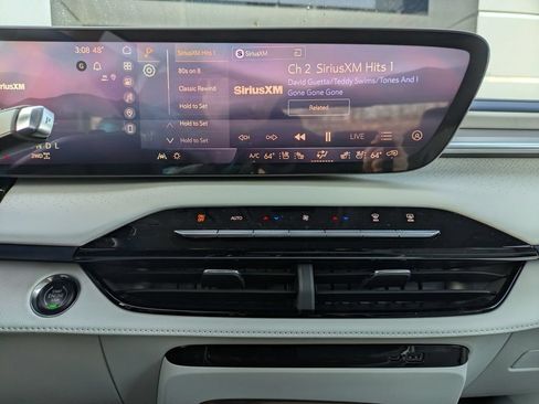 New 2026 Buick Enclave Avenir w/ Super Cruise Package AWD/4WD image 17