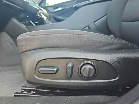Used 2024 Chevrolet Malibu LT FWD image 27
