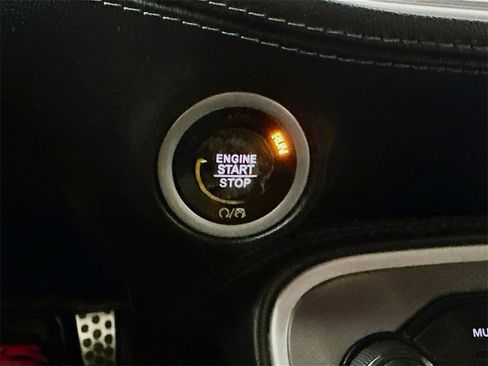 Used 2021 Dodge Challenger R/T Scat Pack w/ Plus Package image 27