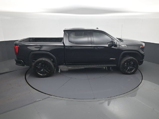 Used 2025 GMC Sierra 1500 AT4 w/ AT4 Premium Package AWD/4WD image 16