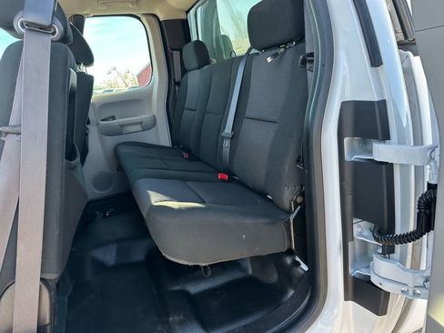 Used 2012 Chevrolet Silverado 2500 W/T w/ Snow Plow Prep Package image 24