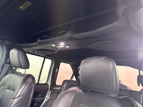 Used 2023 Jeep Wrangler Unlimited Sahara w/ Cold Weather Group image 12