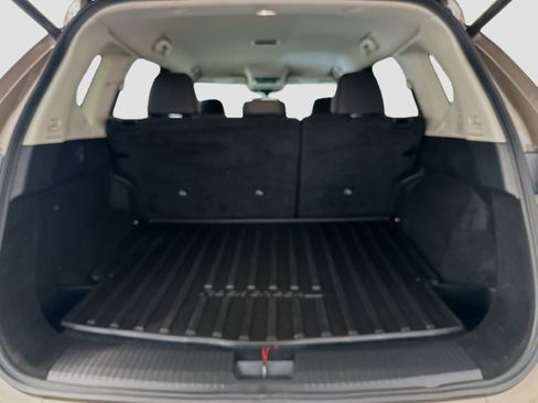 Used 2025 Nissan Rogue SV w/ Rock Creek Premium Package image 29