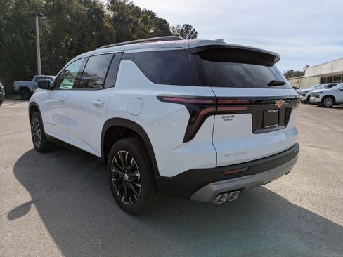 New 2026 Chevrolet Traverse LT w/ Sun and Wheel Package image 6