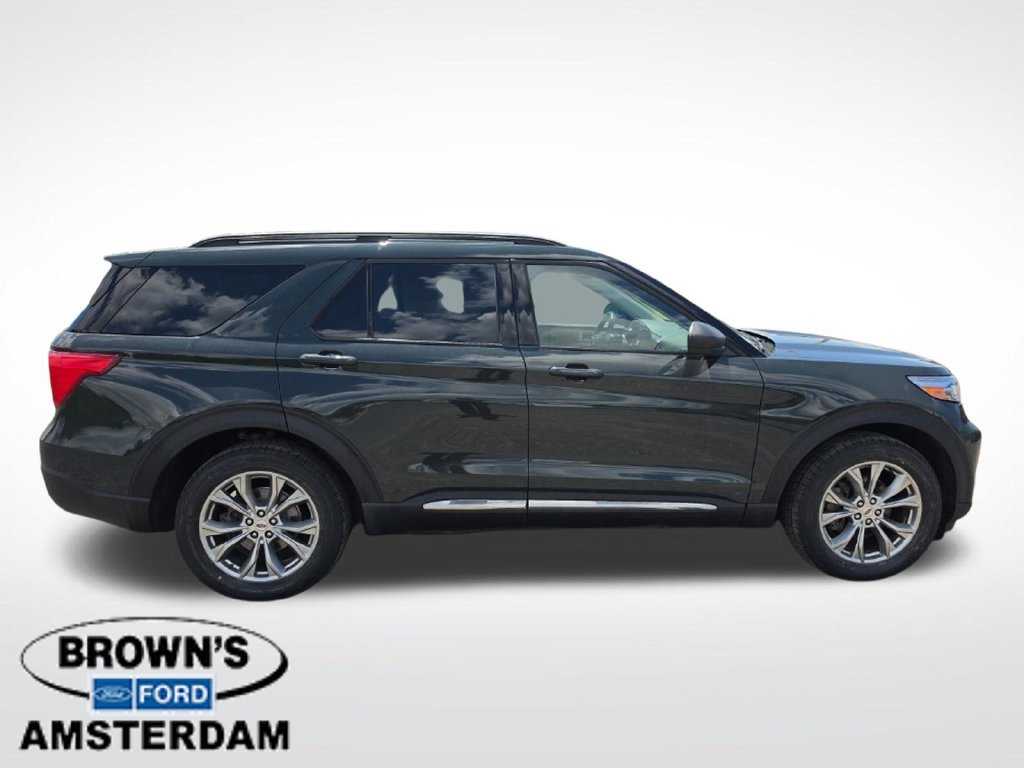 Used 2023 Ford Explorer XLT w/ Equipment Group 202A AWD/4WD image 16