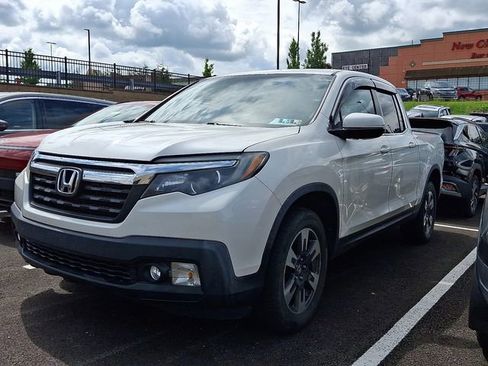Used 2017 Honda Ridgeline RTL-T image 3