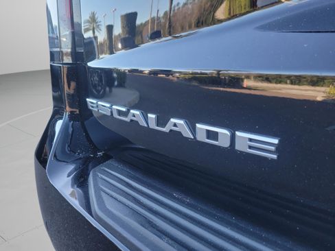 Used 2023 Cadillac Escalade V image 32