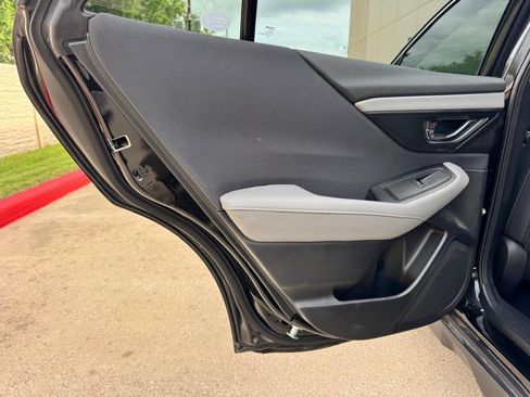 Used 2024 Subaru Outback Premium AWD/4WD image 12