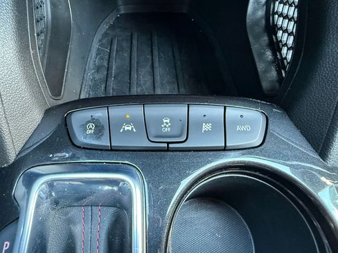 Used 2023 Chevrolet TrailBlazer RS w/ Convenience Package AWD/4WD image 26
