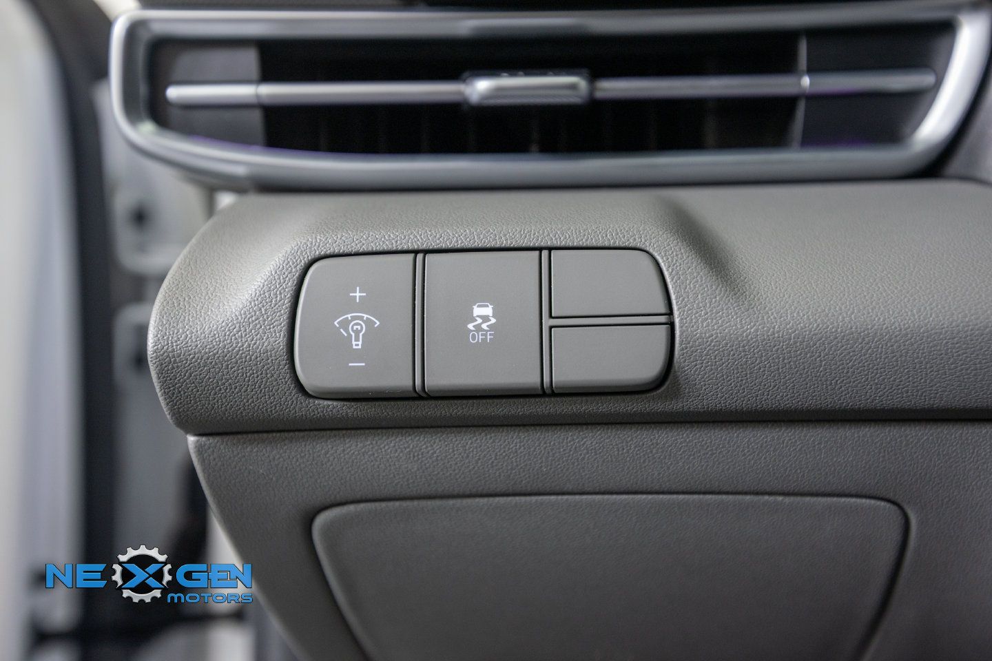 Used 2024 Hyundai Elantra SEL w/ Convenience Package FWD image 14