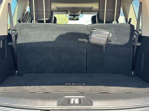 Used 2023 Nissan Armada SL w/ Captain's Chairs Package image 22
