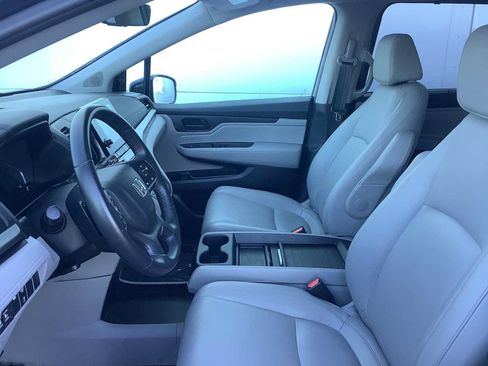 Used 2023 Honda Odyssey EX-L image 2