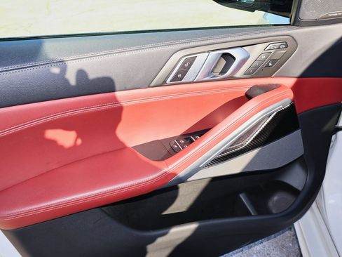 Used 2021 BMW X6 M50i w/ Executive Package image 10