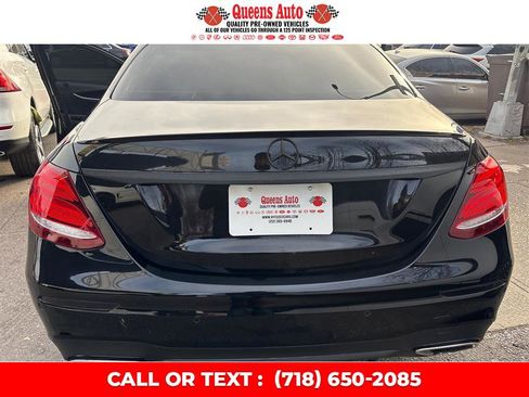 Used 2019 Mercedes-Benz E 300 4MATIC image 31