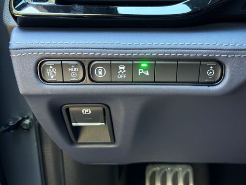 Used 2025 Acura MDX Type S AWD/4WD image 19