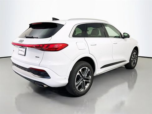 New 2025 Audi Q5 Premium image 7