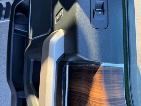 Used 2016 Ford F150 Lariat w/ Equipment Group 502A Luxury image 19