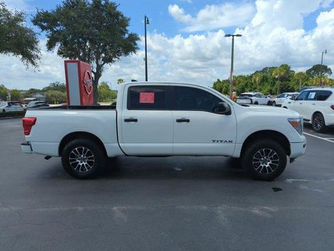 Certified 2023 Nissan Titan SV RWD image 3