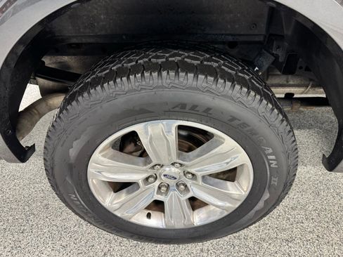 Used 2018 Ford F150 Platinum w/ FX4 Off-Road Package image 9