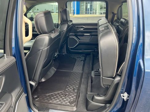 Used 2019 RAM 1500 Laramie AWD/4WD image 23