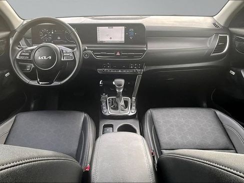 Certified 2025 Kia Seltos SX AWD/4WD image 7