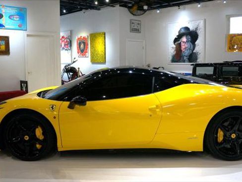 Used 2011 Ferrari 458 Italia Coupe image 5
