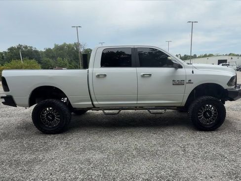Used 2018 RAM 2500 SLT AWD/4WD image 9