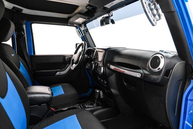 Used 2016 Jeep Wrangler Unlimited Rubicon AWD/4WD image 10