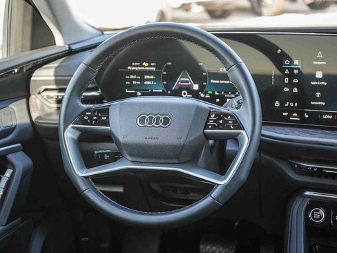 Used 2025 Audi Q5 Premium w/ Convenience Package AWD/4WD image 20