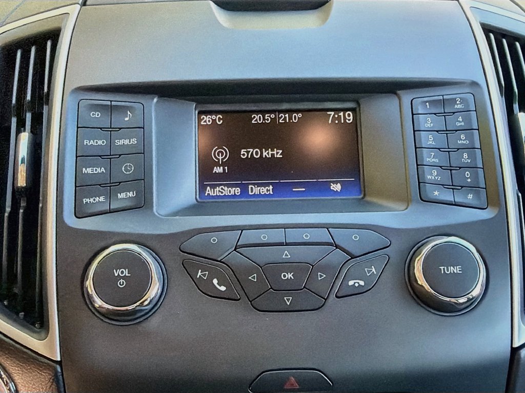 Used 2017 Ford Edge SEL FWD image 16