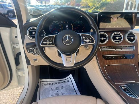 Used 2022 Mercedes-Benz GLC 300 GLC 300 w/ Premium Package Lite image 13