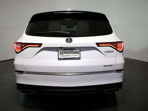 Certified 2024 Acura MDX w/ Technology Package AWD/4WD image 10