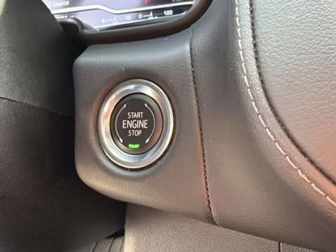 Used 2024 GMC Yukon SLE AWD/4WD image 15