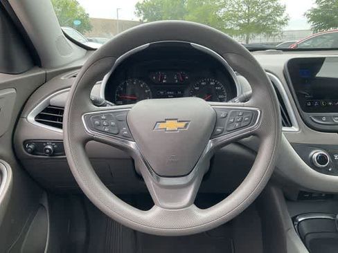 Used 2024 Chevrolet Malibu LT FWD image 19