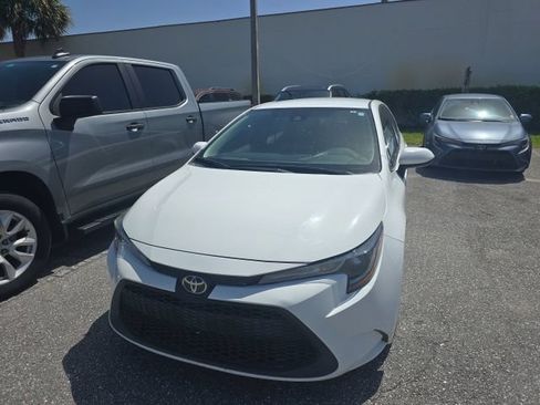 Used 2021 Toyota Corolla LE FWD image 8