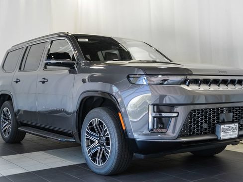 New 2026 Jeep Grand Wagoneer 4WD w/ Premium Group I image 1