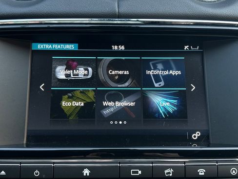 Used 2016 Jaguar XJ R-Sport image 31