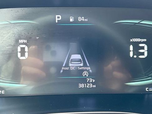 Used 2024 Kia Soul LX w/ Option Group 015 FWD image 12