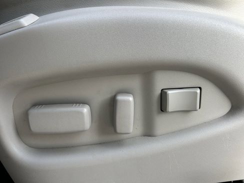 Used 2014 Cadillac SRX Luxury w/ Driver Awareness Package image 11