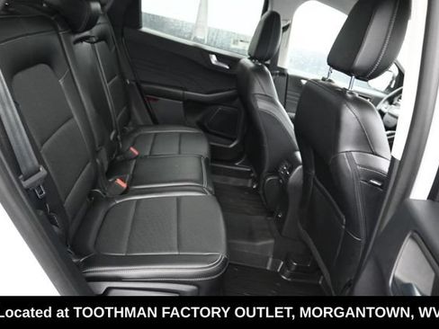 Used 2022 Ford Escape SEL w/ Equipment Group 302A AWD/4WD image 8