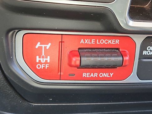 Used 2021 Jeep Gladiator Mojave AWD/4WD image 26